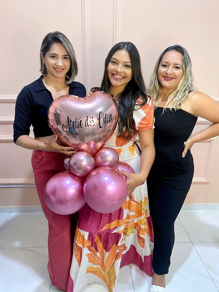 Foto da capa de Ateliê dos Cílios Sobral